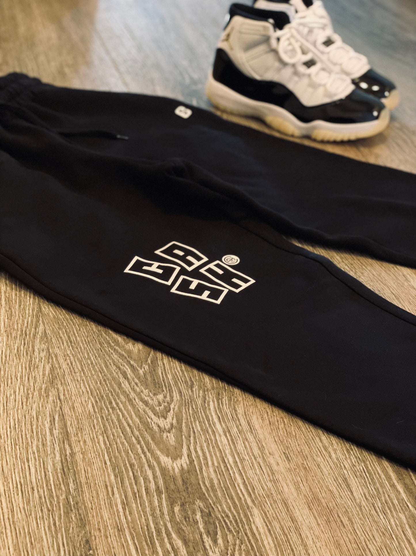CASH 'STACKED CASH' SWEATPANTS