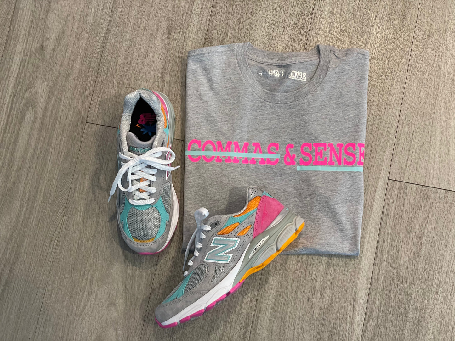 COMMAS & SENSE CUSTOM LOGO