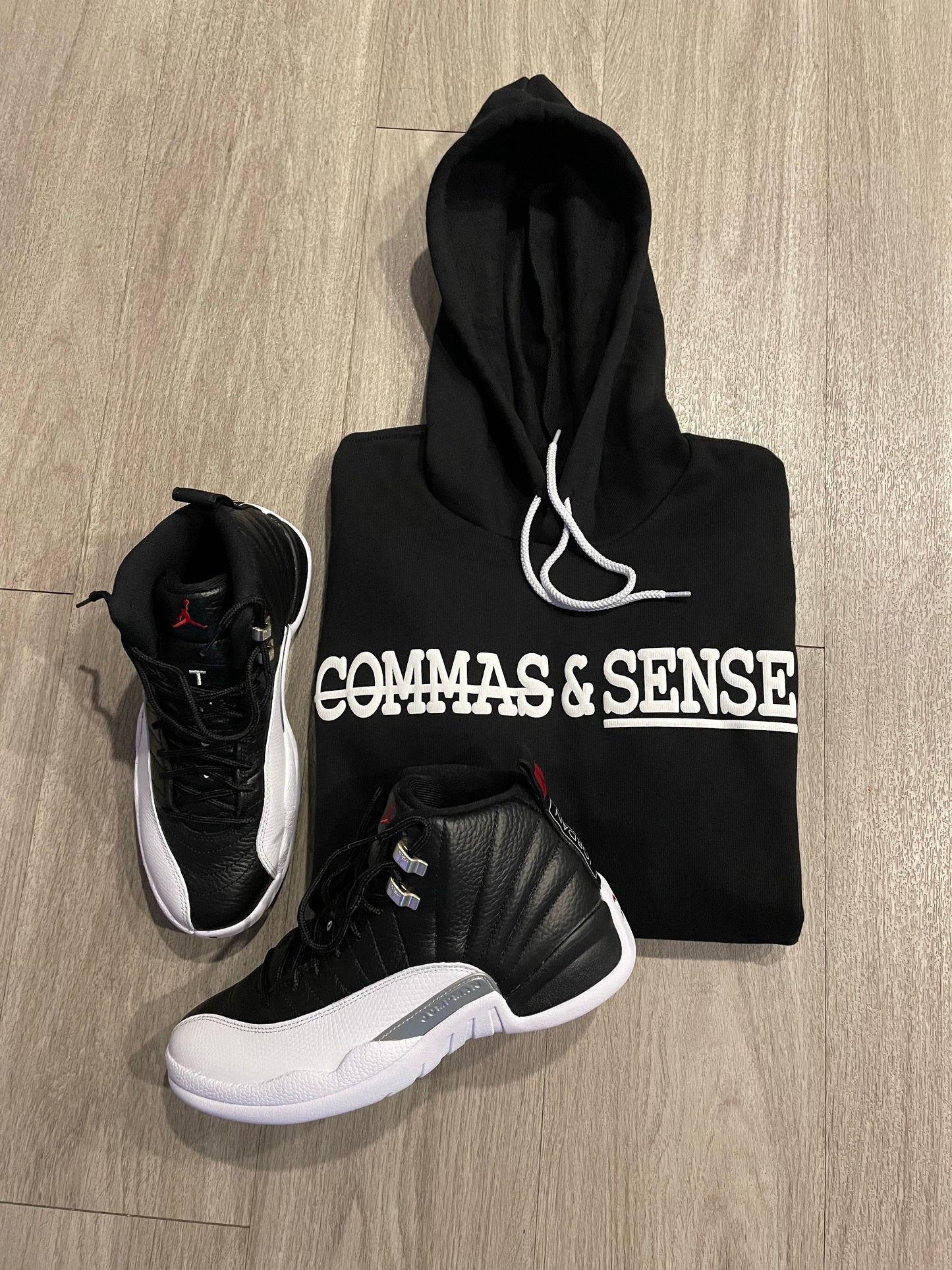COMMAS & SENSE 3D LOGO HOODIE