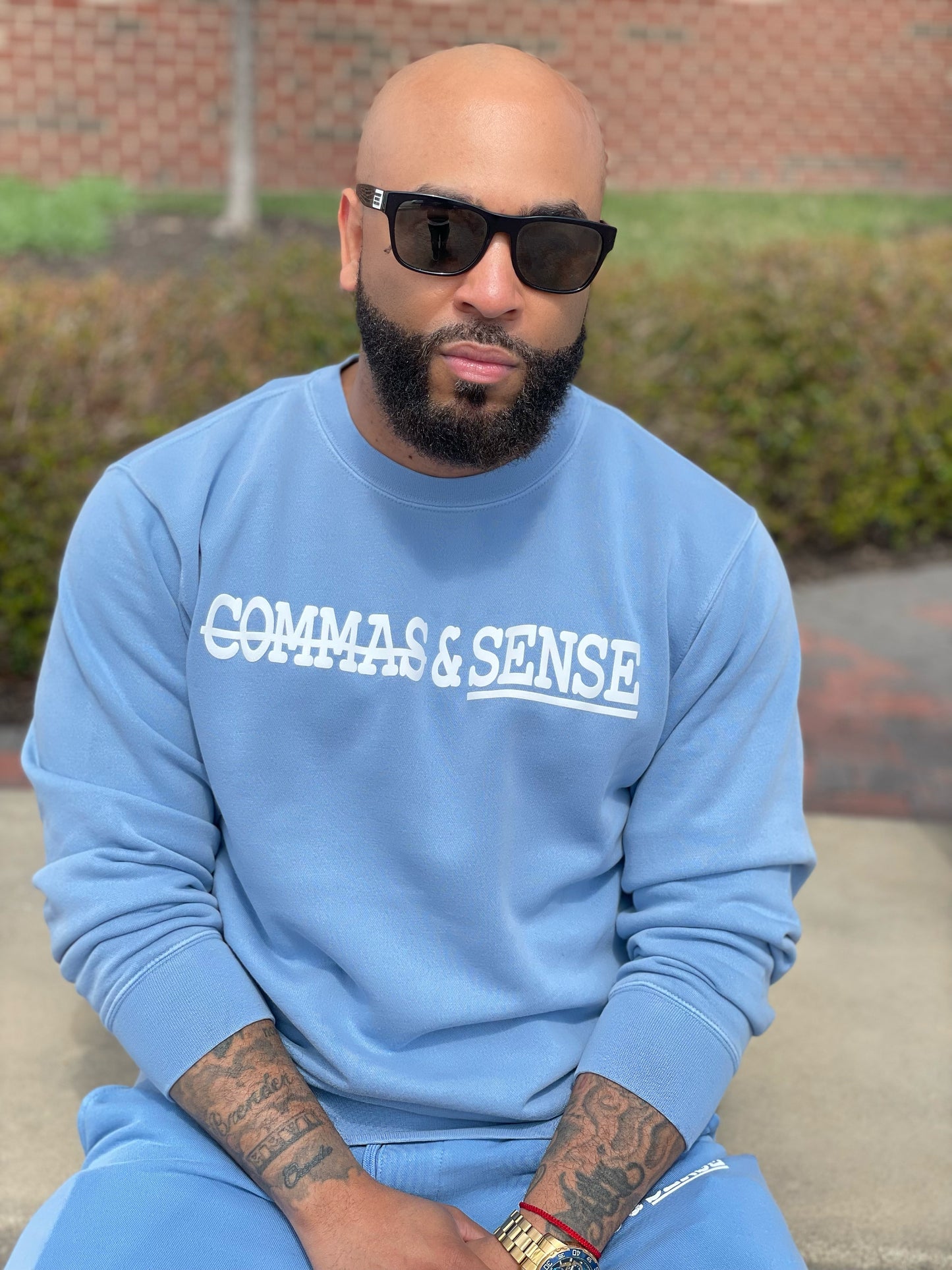 COMMAS & SENSE 3D LOGO CREWNECK SWEATSHIRT