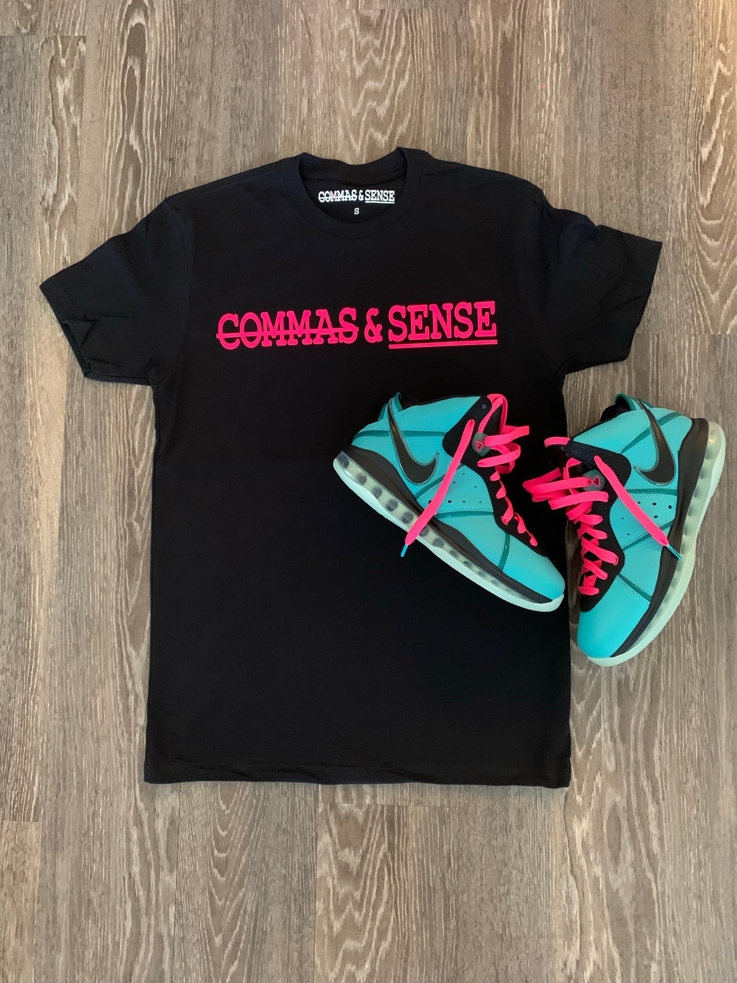 COMMAS & SENSE LOGO