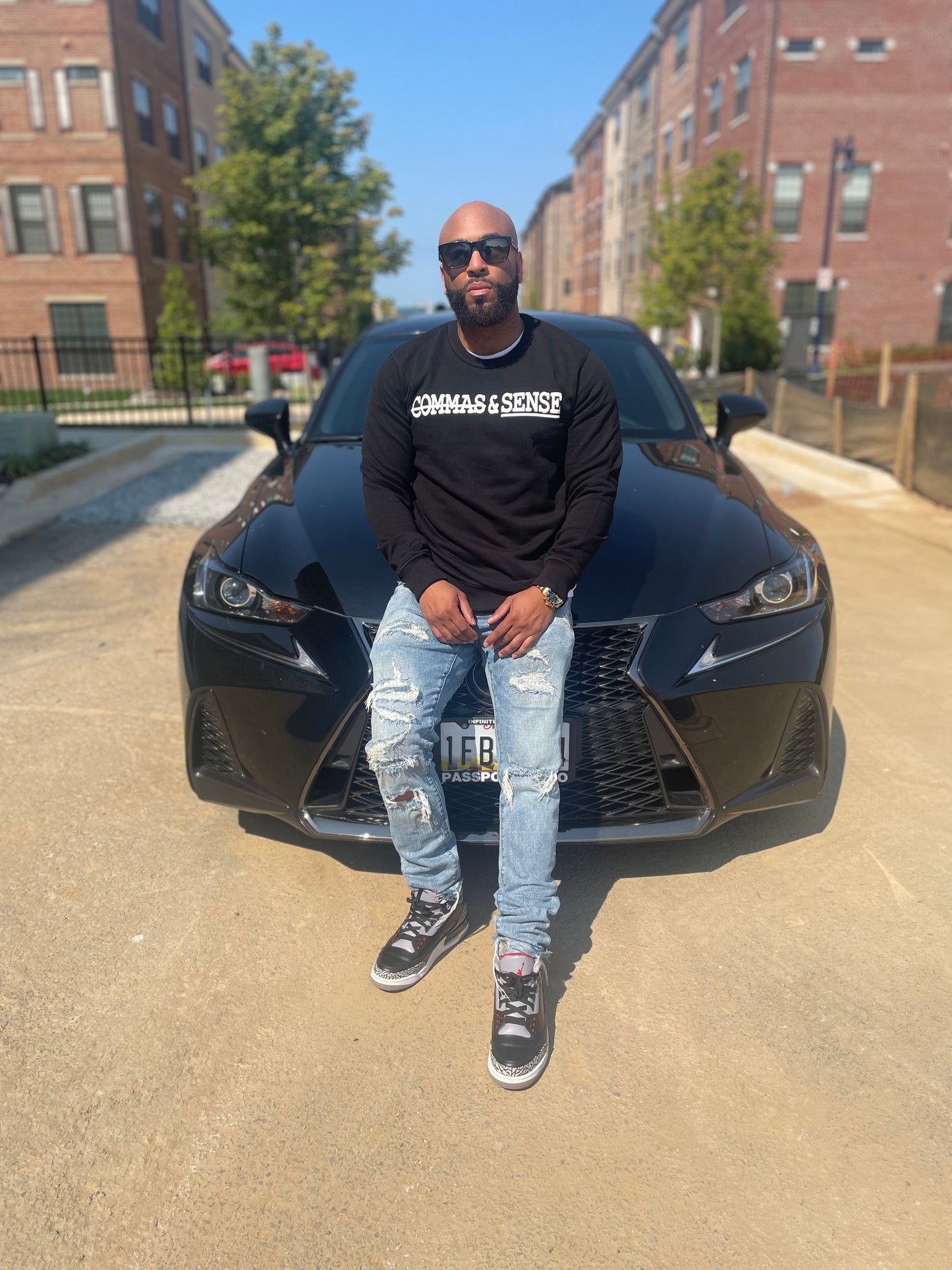 COMMAS & SENSE 3D LOGO CREWNECK SWEATSHIRT