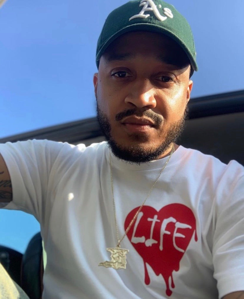 LOVE LIFE T-SHIRT