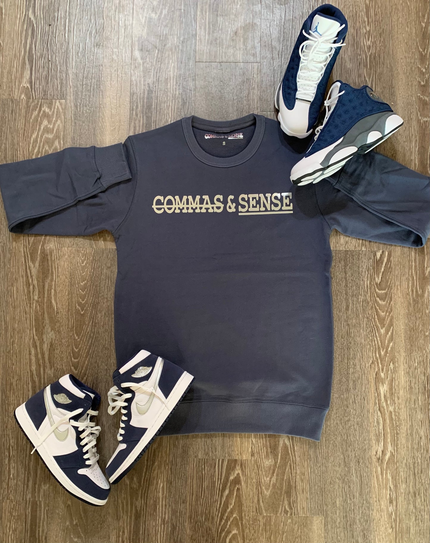 COMMAS & SENSE LOGO CREWNECK