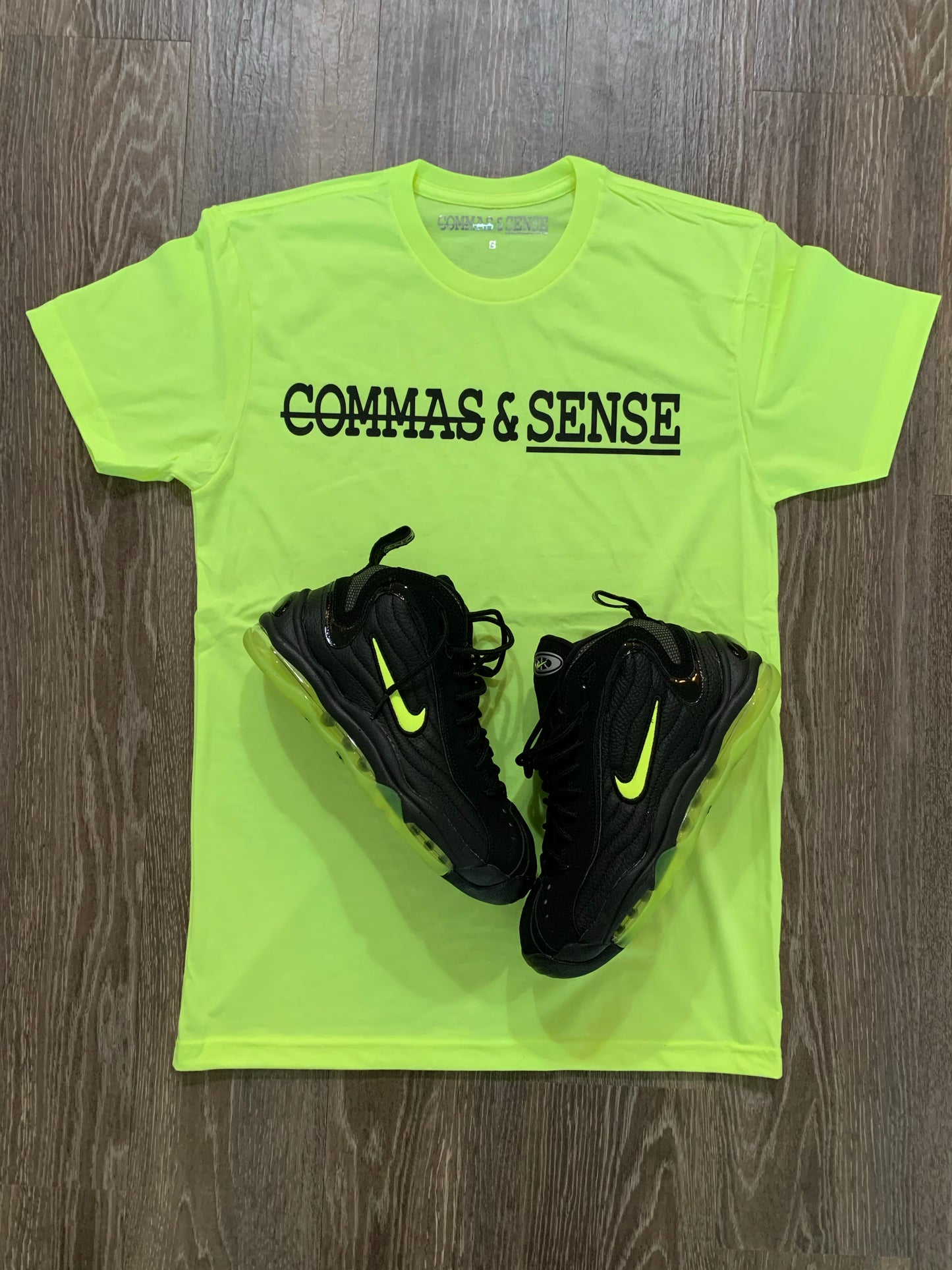 COMMAS & SENSE LOGO