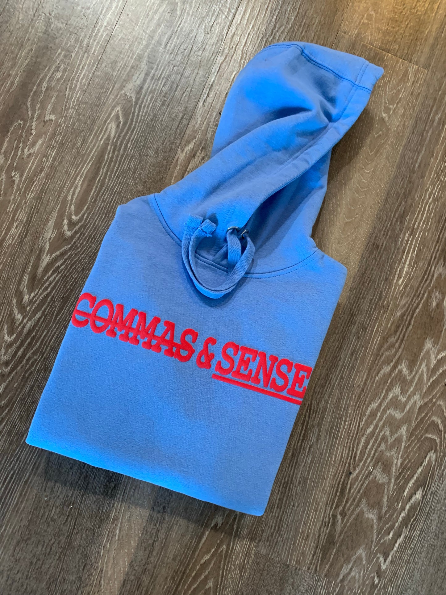 COMMAS & SENSE 3D LOGO HOODIE